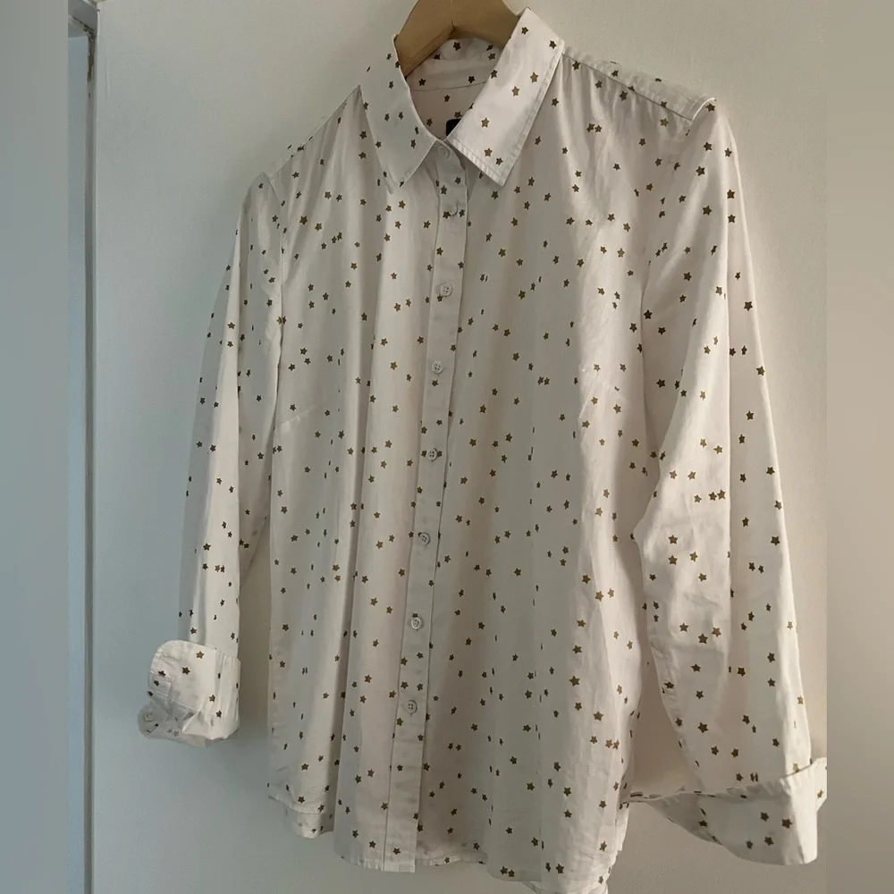 Talbots mini stars button down long sleeve shirt. Worn once!! Size M - Picture 7 of 10